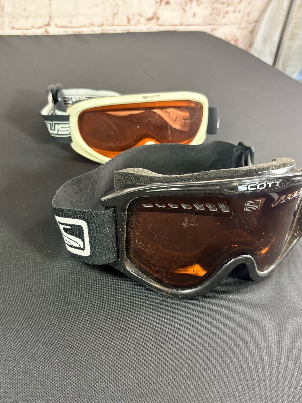 Scott Kids' Ski Goggles in Black and White with Amber Lenses